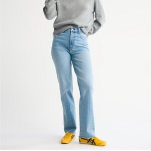 Abercrombie Ultra High Rise 90s Straight Jean